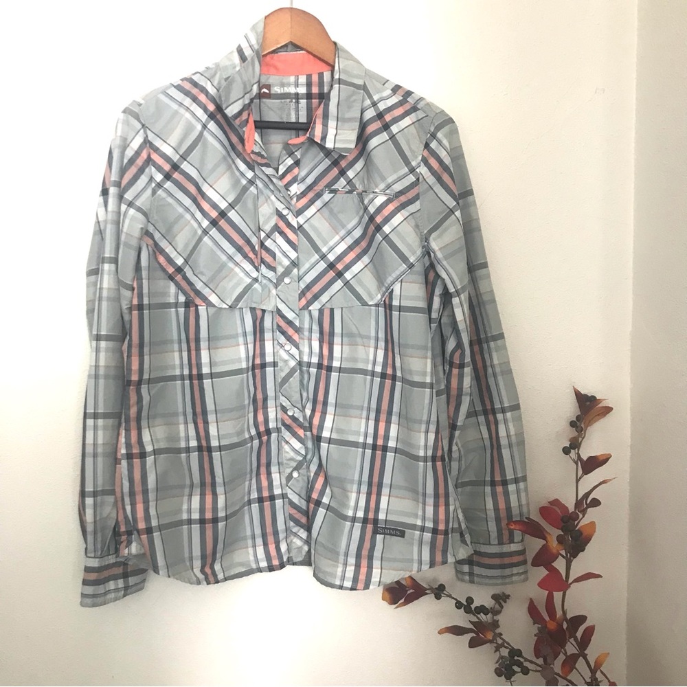 Womens SIMMS guide button snap shirt. Large